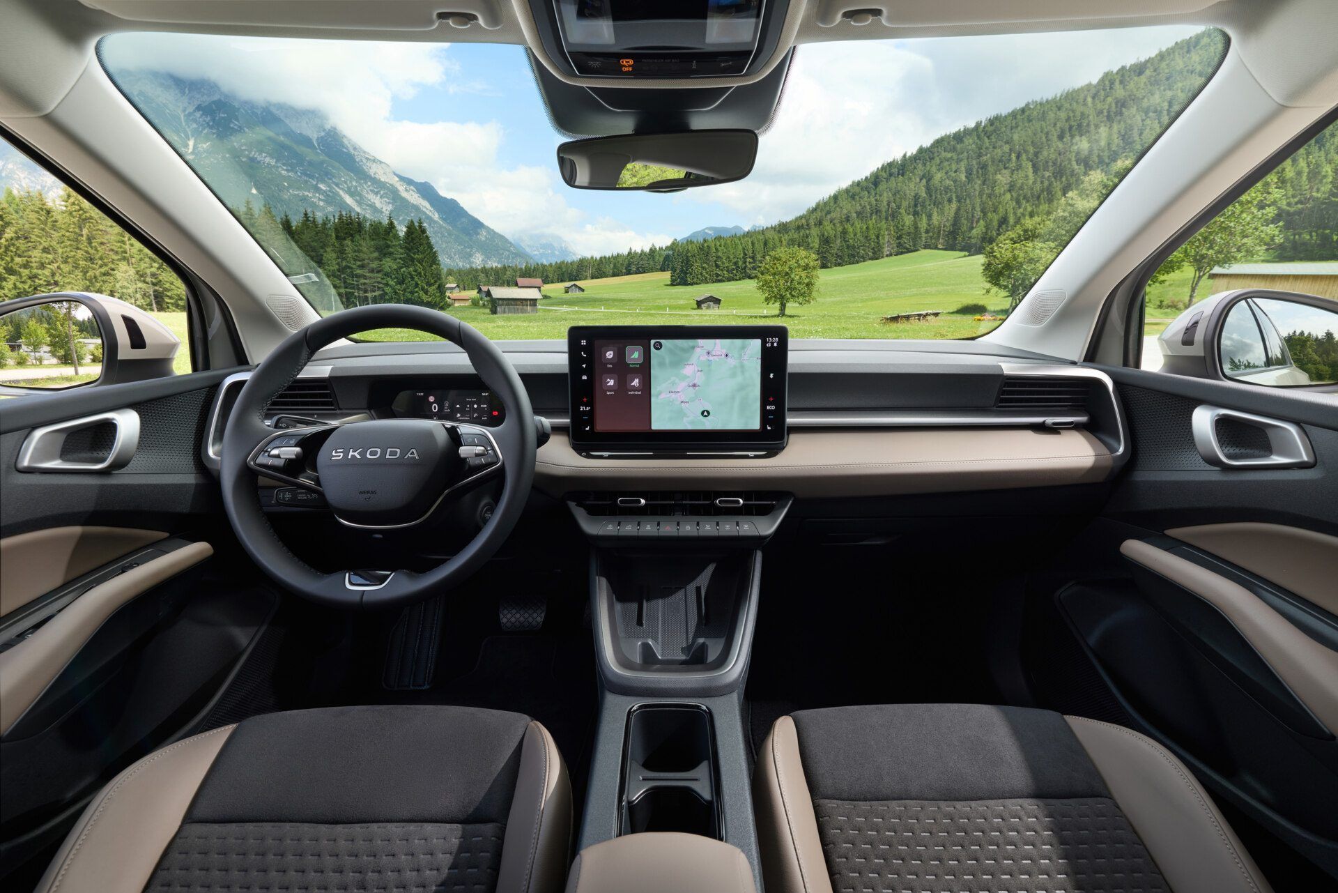 Das Epiq-Cockpit ist klar gegliedert, farblich betont unaufgeregt und ergonomisch tadellos. Der winzige Instrumenten-Bildschirm und das Slider-Feld für die Lautstärkenregelung sind aber unglückliche Lösungen