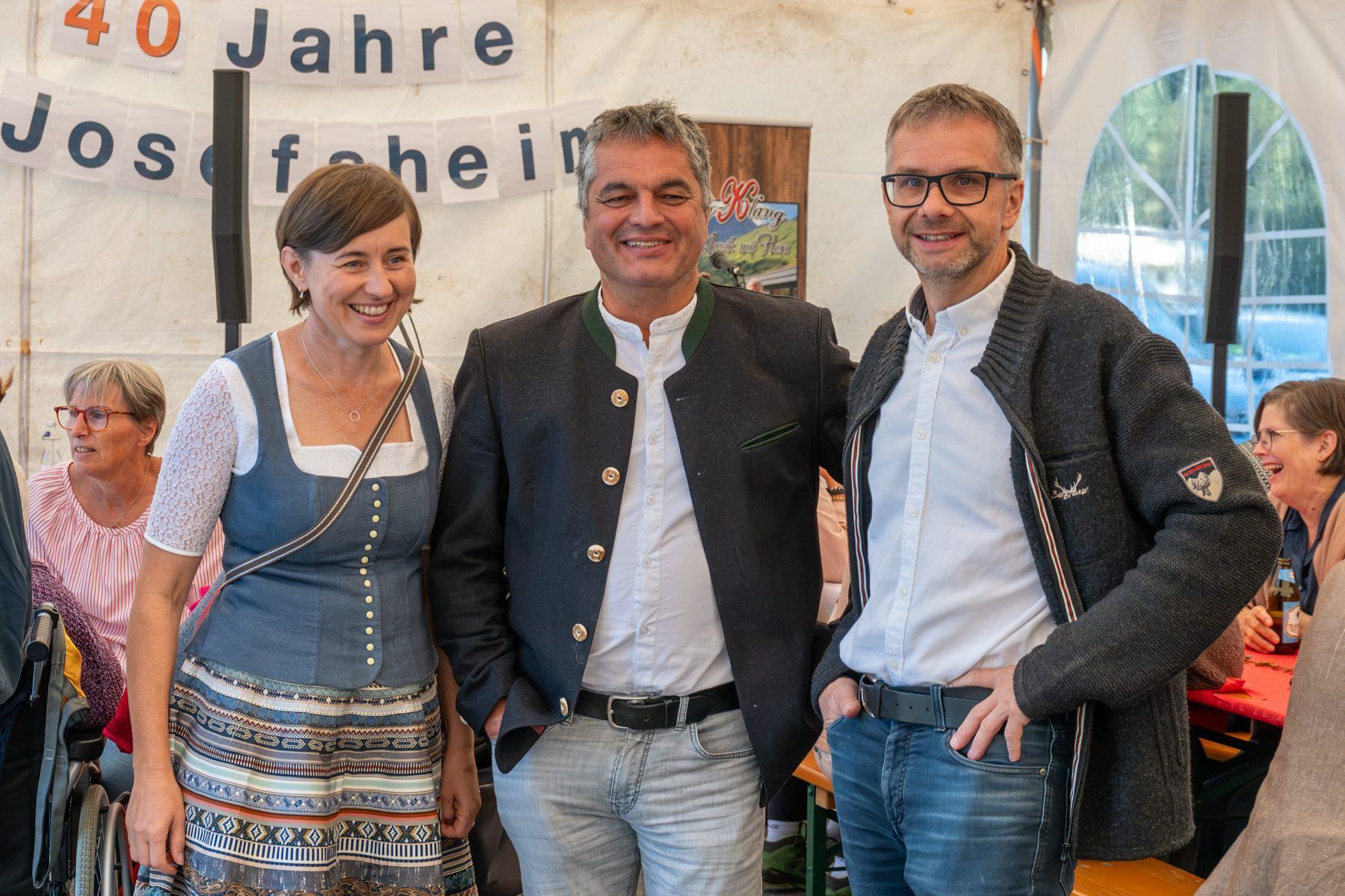 Huberta Wilhelm, Bürgermeister Andreas und Martin Feurstein Simma 