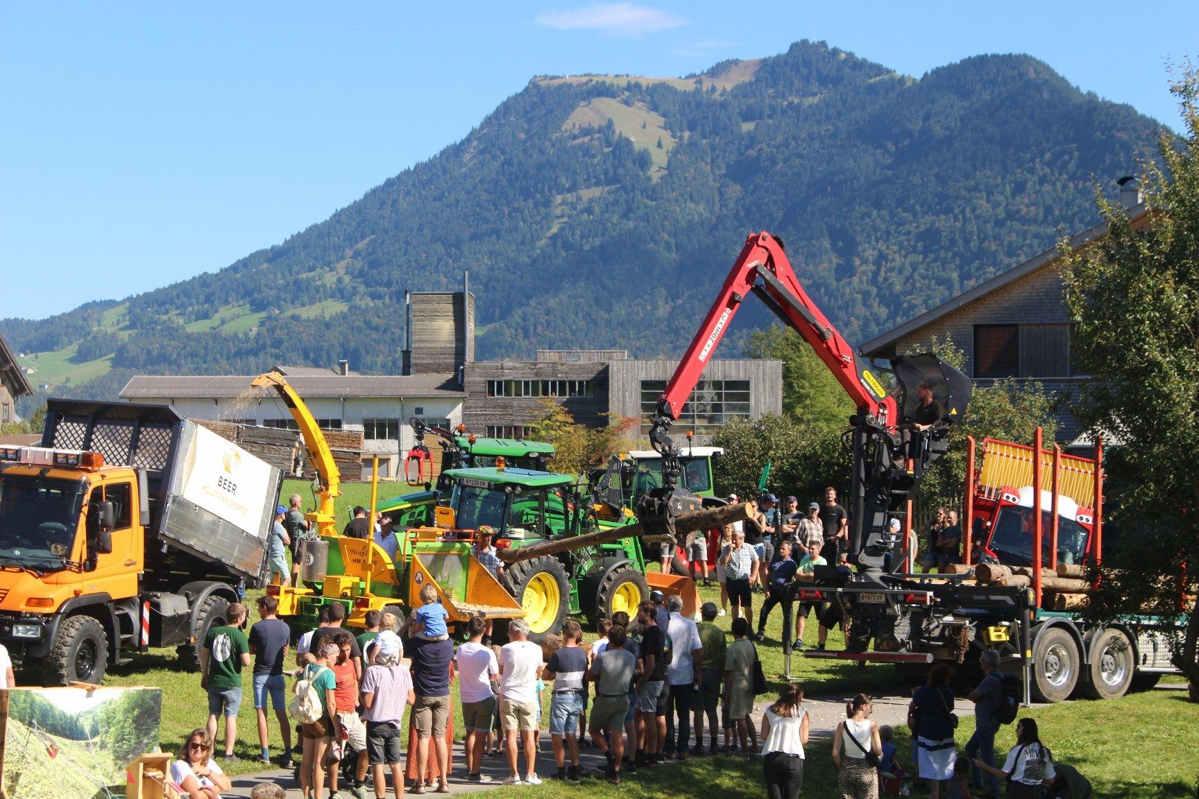 Nach der Sonderschau Forst im Vorjahr gibt es beim Schwarzenberger Markt heuer den Holzerbewerb als neue Attraktion.
