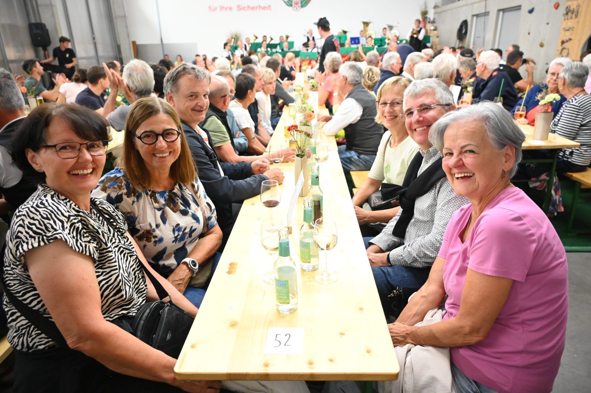 Brazerinnen und Brazer trafen sich beim Brozer Dörflefest.