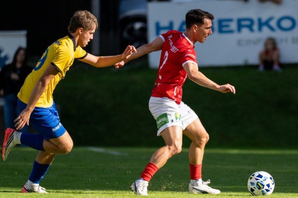 Derbyszenen von Wolfurt und FC Lustenau. VN-Serra/6