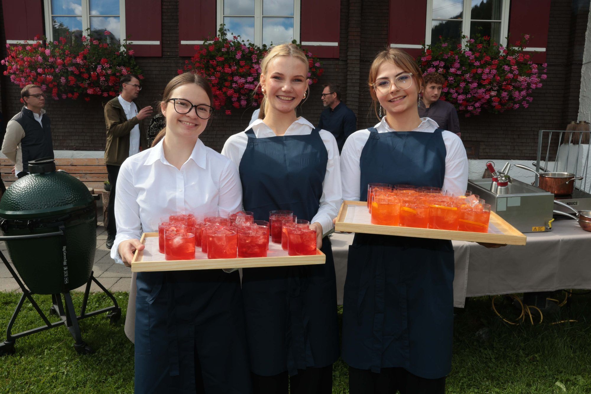 Tina Pal, Priska Holzner und Aya Arbitrio von der HLW Rankweil.