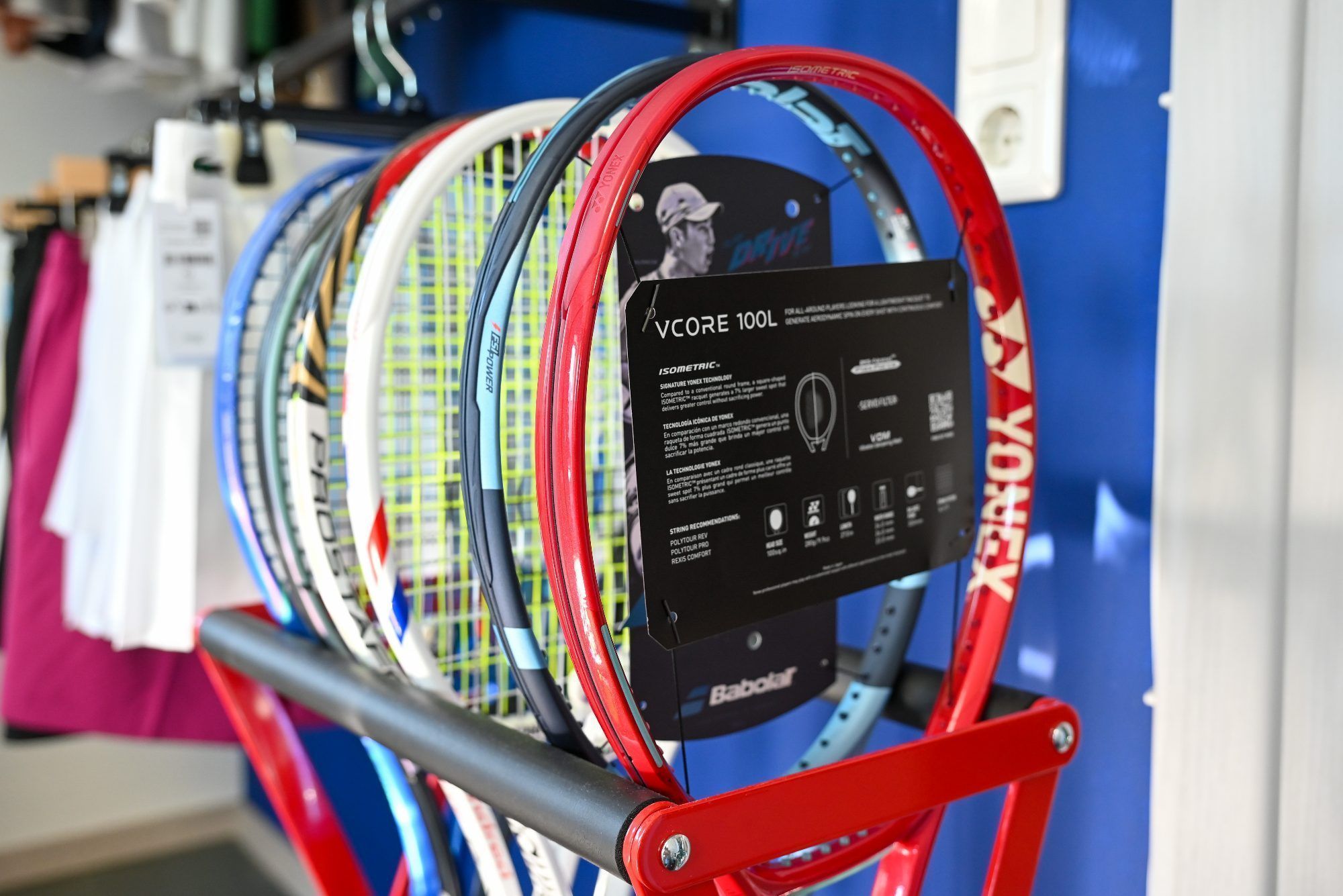 Stopolobo bietet eine große Auswahl an Tennisschlägern an.