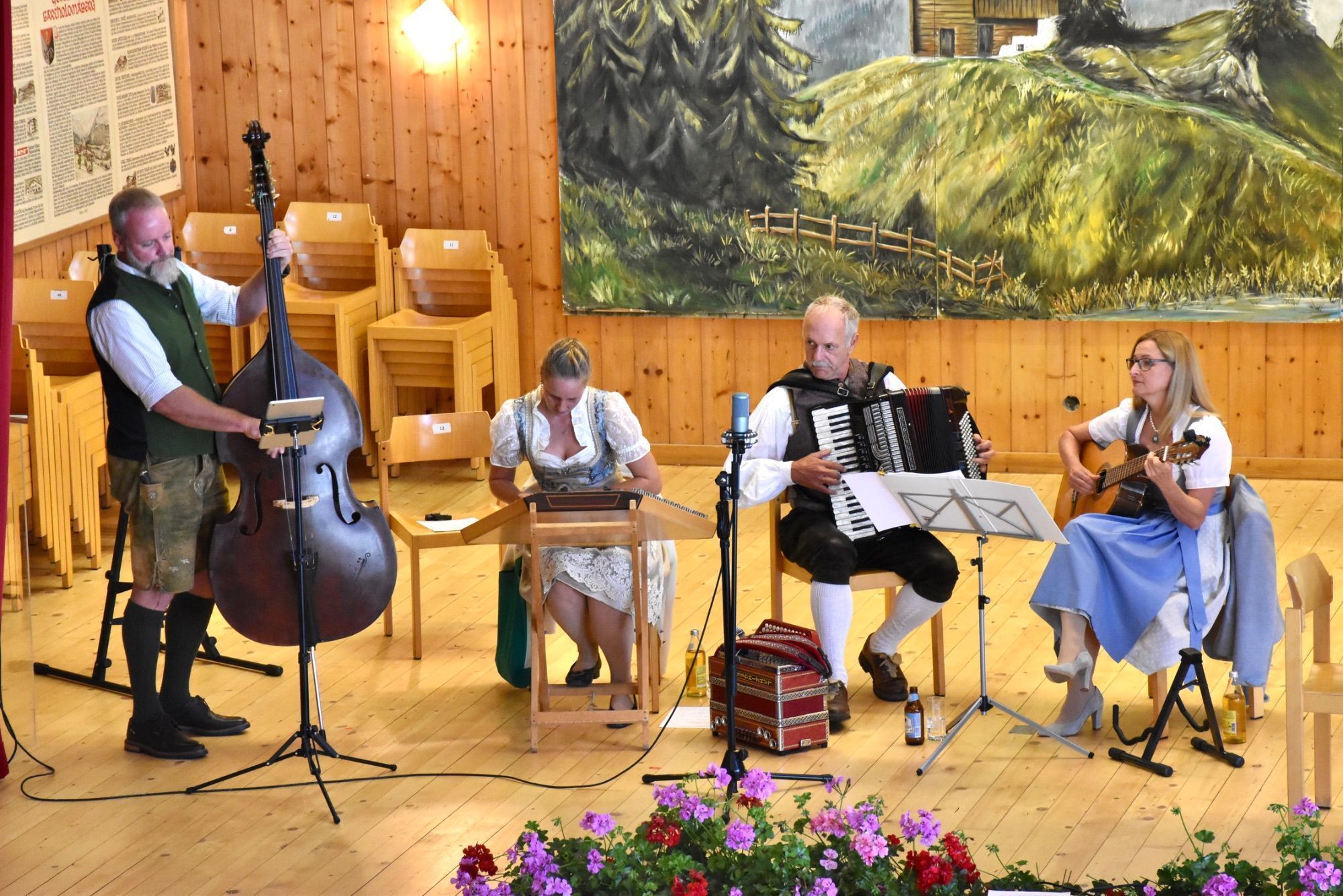 Musikalische Unterhaltung mit Harmonella aus Braz.