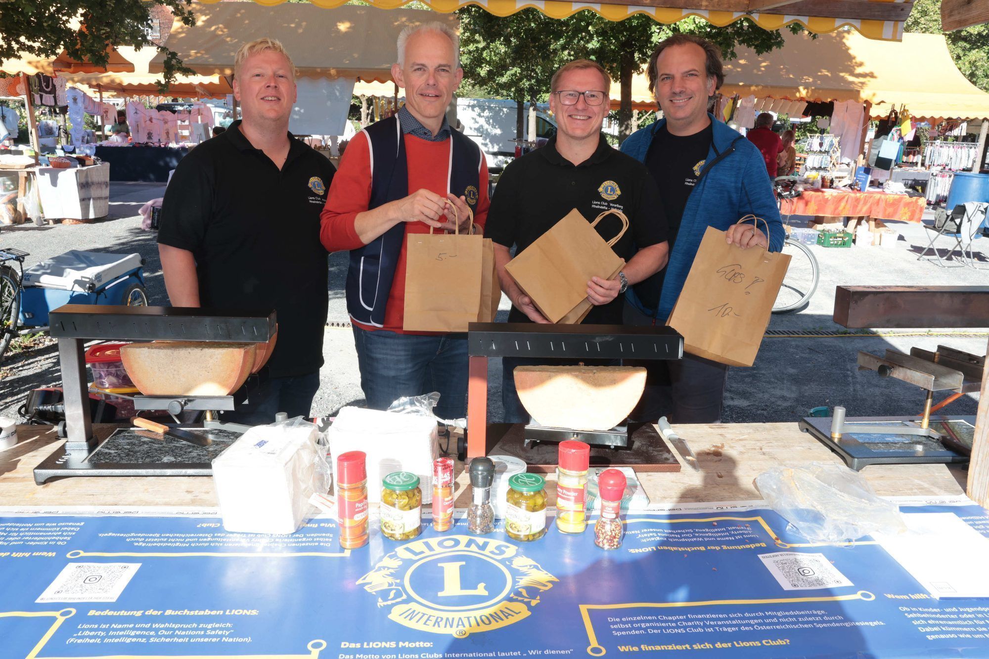 Volksfest mit drei neuen Fahrzeugen