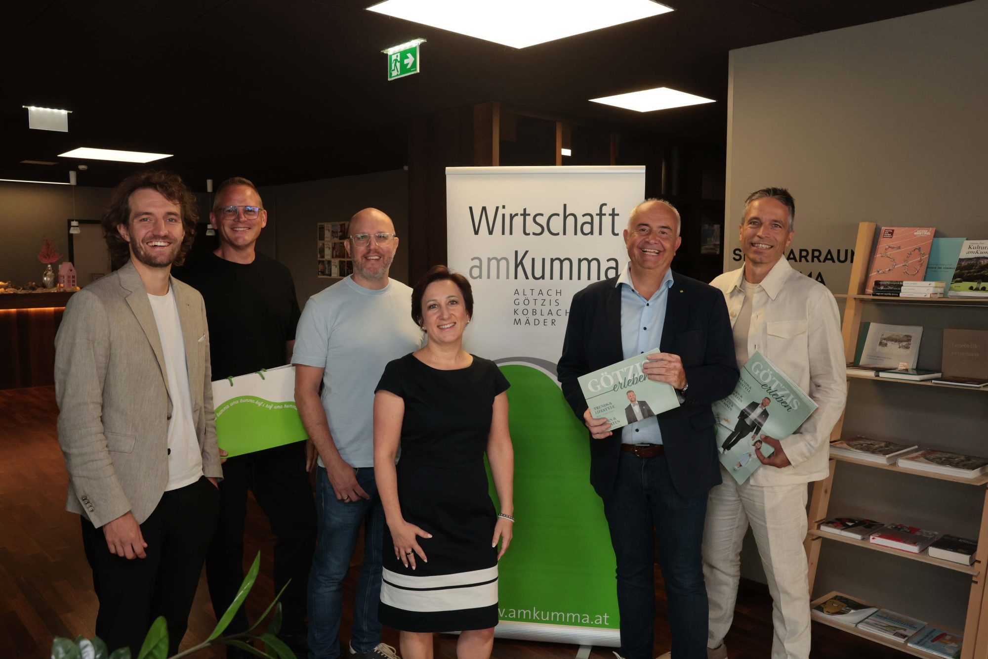 Tim Mittelberger, Roland Hausnbichler, Christian Müller, Dir. Beate Puff-Kopf, Bgm. Manfred Böhmwalder und Obmann Clemens Seewald.