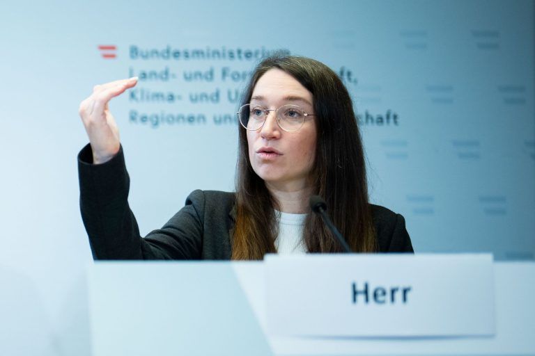 Klimaschutzgesetz ohne Verbindlichkeiten, aber mit Klausel