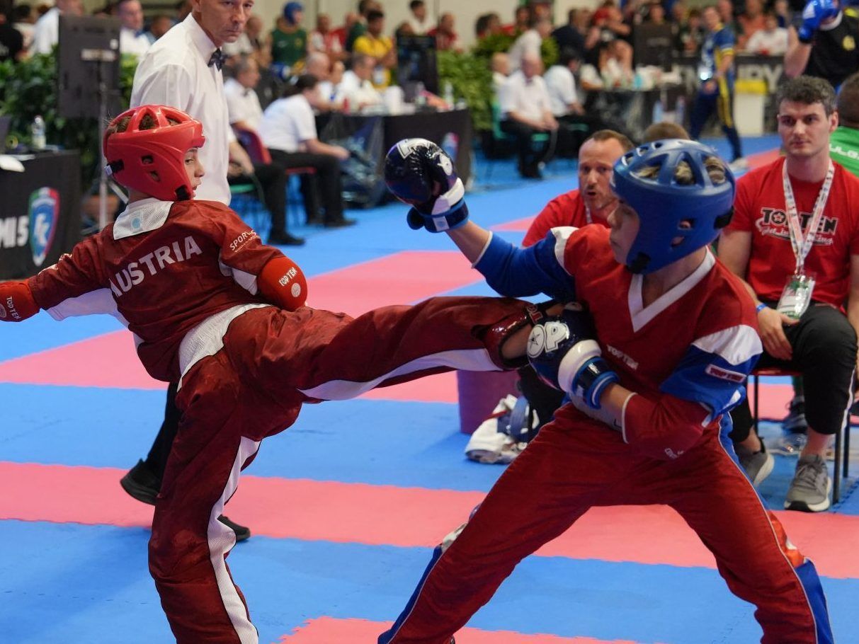 Historische Premiere: Alex Furmanek erkämpft WM-Bronze