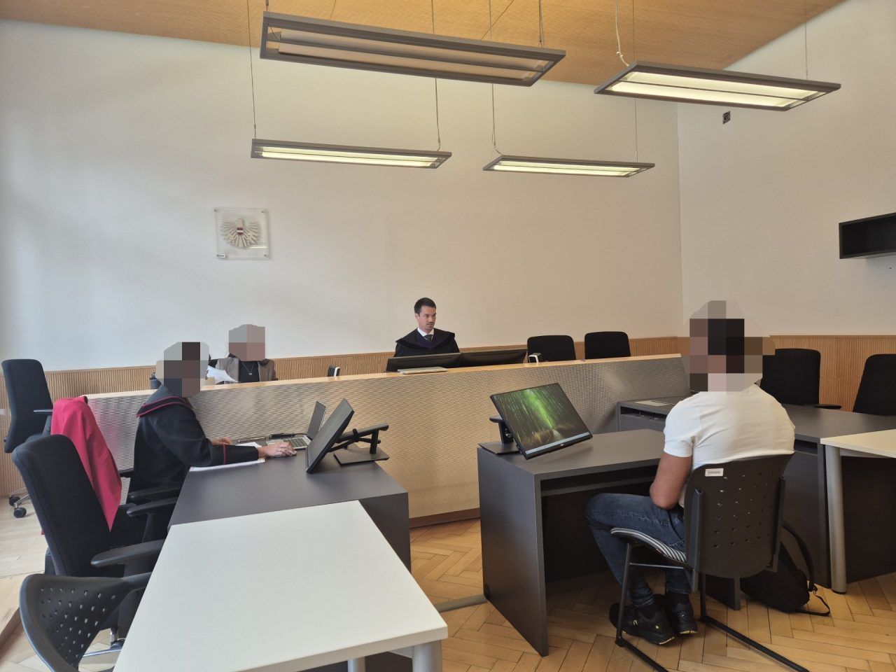 Angeklagter nach Ehestreit: „Sie hat mir auch einmal eine blutige Nase gehauen“