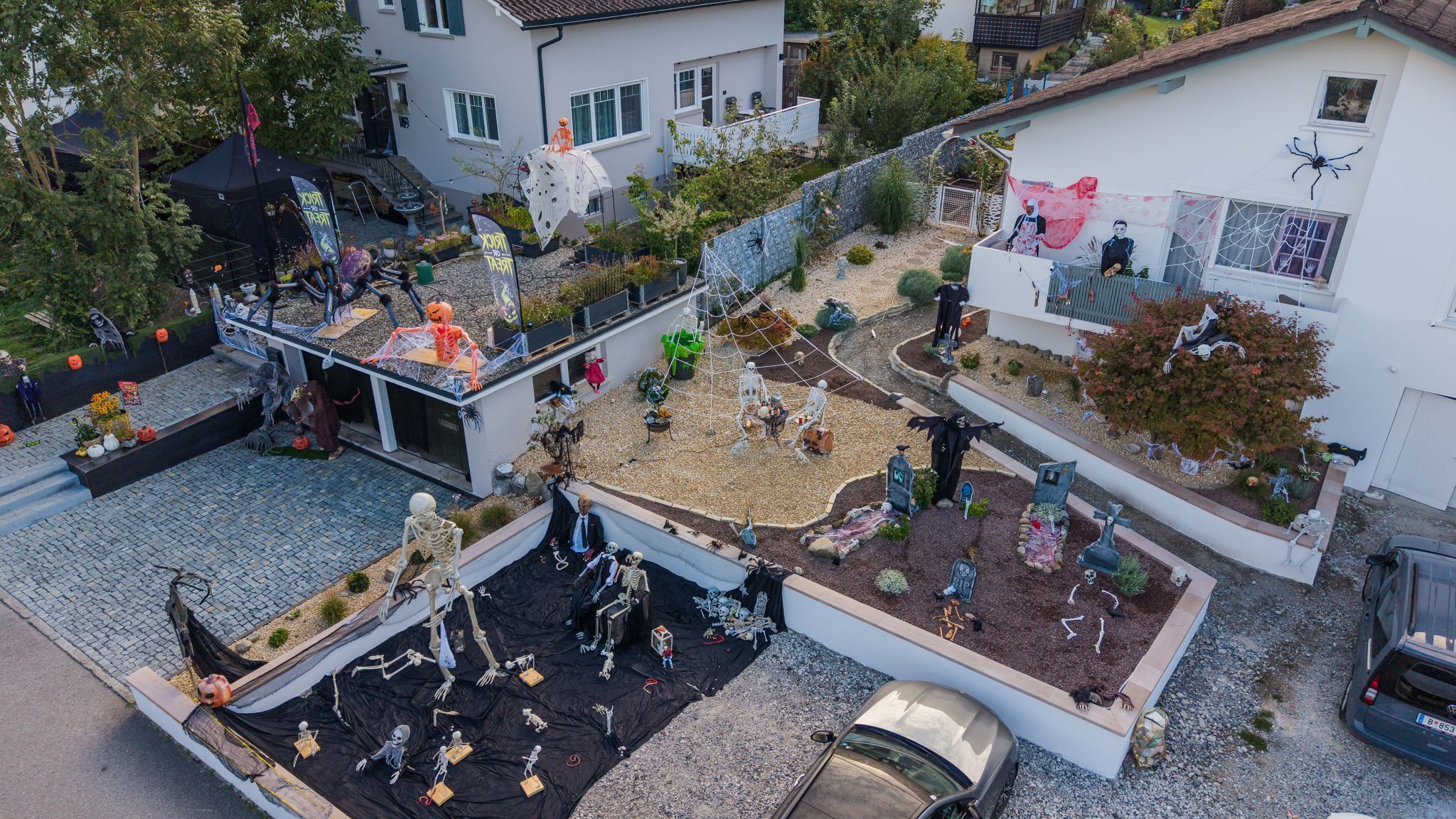 Schon einen Monat früher im Halloweenfieber: Diese Hohenemser Gärten sorgen für Aufsehen