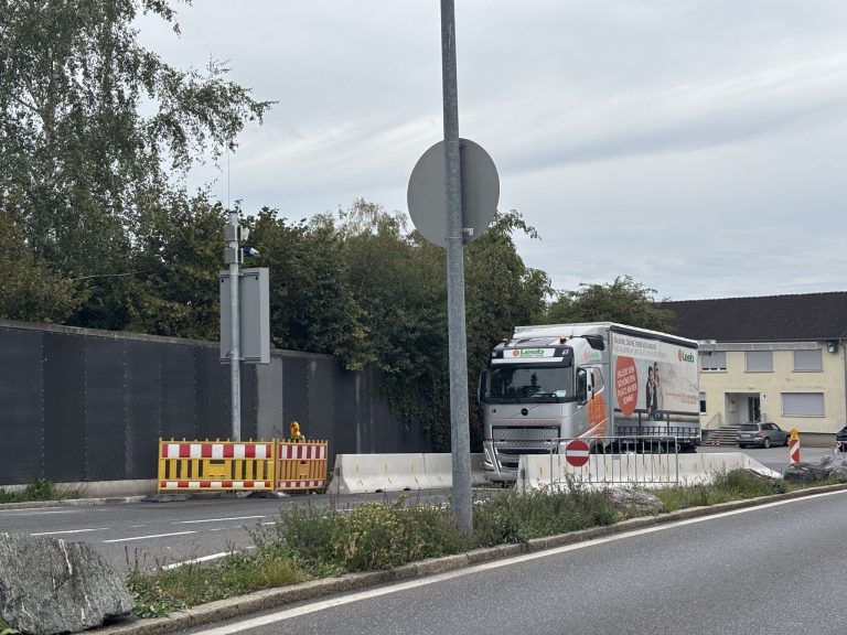 Digital statt Laufzettel: Warum Lkw nun nicht mehr nach Wolfurt müssen