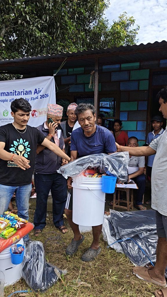 Hilfe aus Vorarlberg nach der Flutkatastrophe in Nepal: Teams kommen nur im Schritttempo vorwärts
