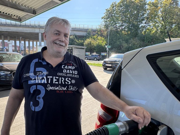"Ich fahre viel langsamer als früher" – Fünf einfache Tipps für weniger Spritverbrauch