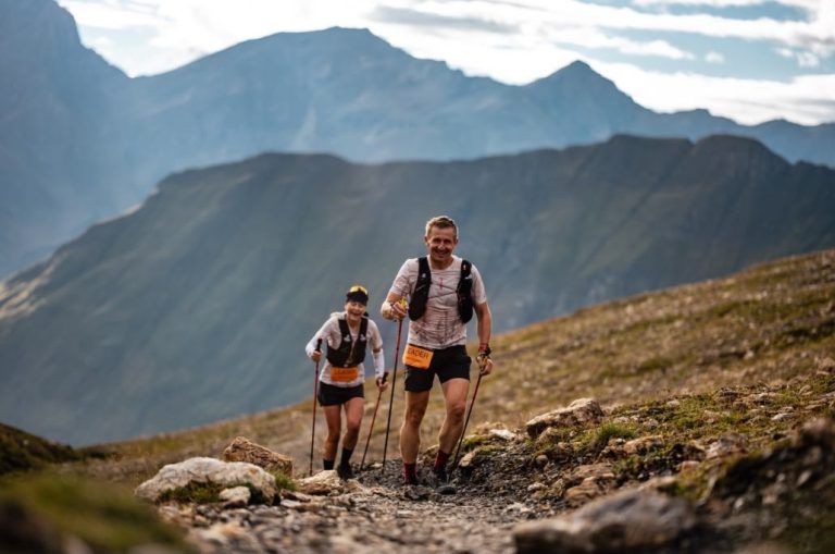 Trailrunning Andrea und Christian Meusburger Im Wald läufts