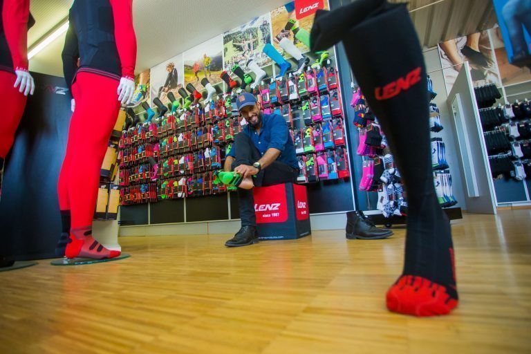 Lenz übernimmt Schweizer Handschuhmarke