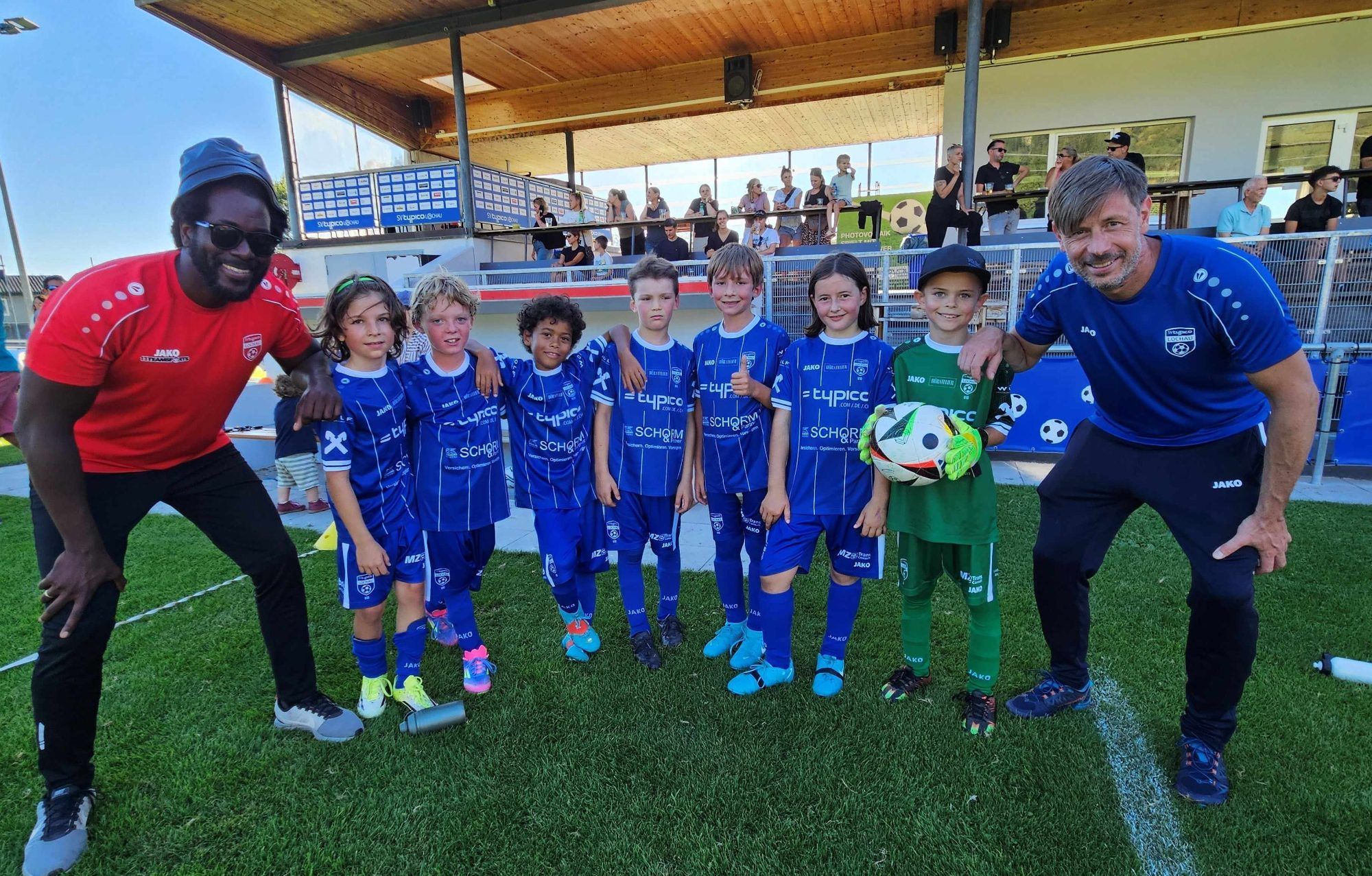 Die Kids sollen gerne zum Sportplatz kommen und sich hier wohl fühlen“, so die Vereinsphilosophie des SV typico Lochau im Rahmen einer innovativen Jugendarbeit.