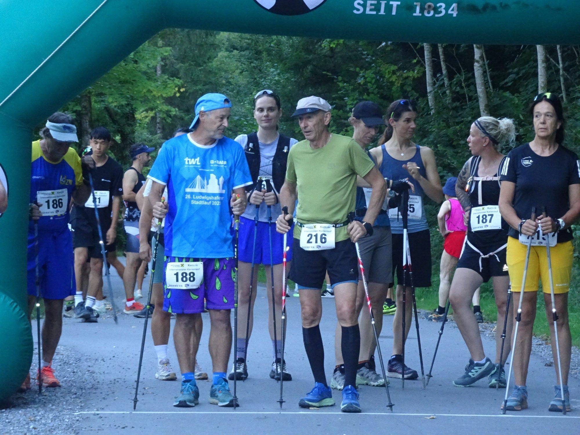 Neuer Teilnehmerrekord beim 23. Internationalen Karrenlauf.