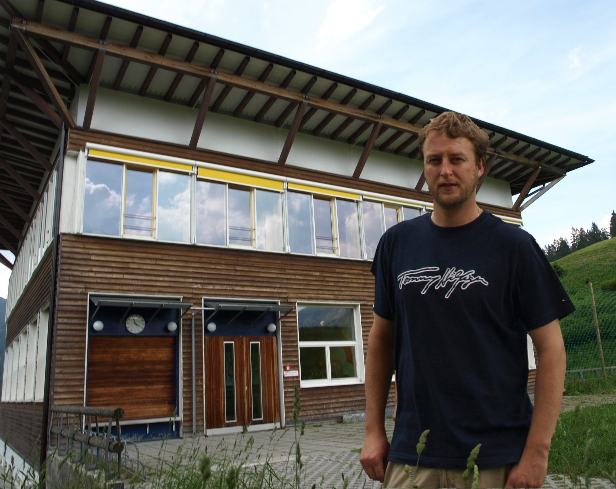 „Schulschluss für 15 Jahre“, hieß es im Sommer 2011 auch für den Schulleiter Martin Simma, der im Schuljahr 2011/12 nach Lech wechselte.