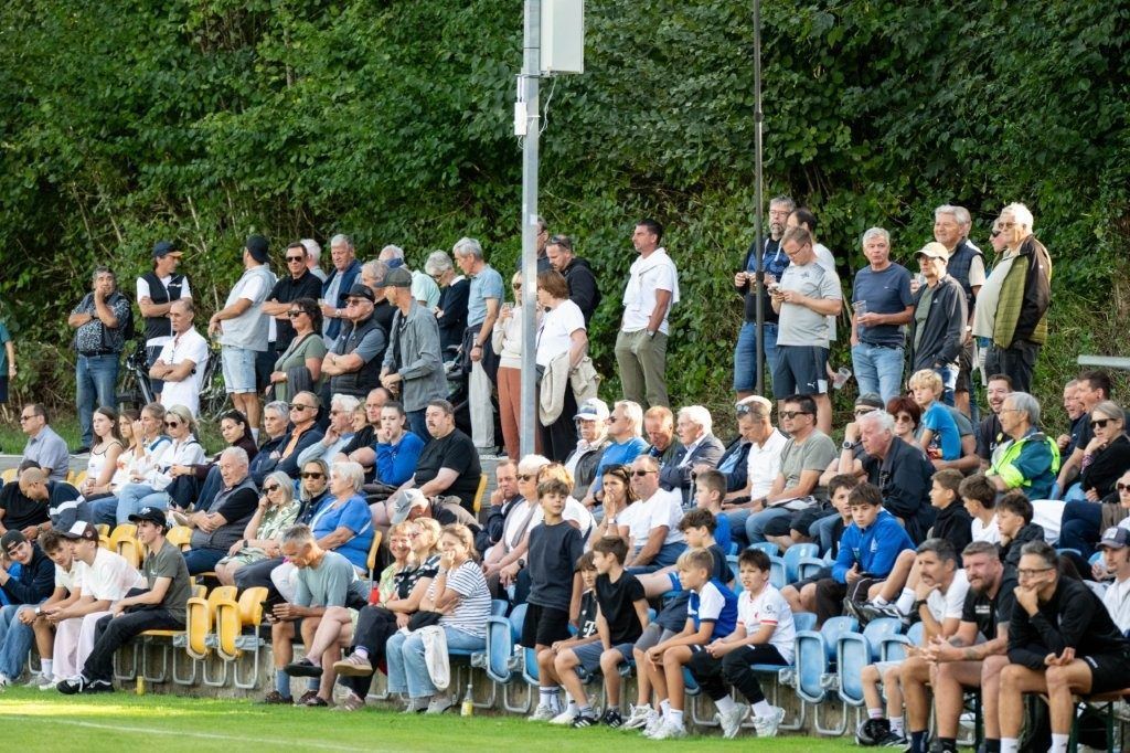 Derbyszenen von Wolfurt und FC Lustenau. VN-Serra/6