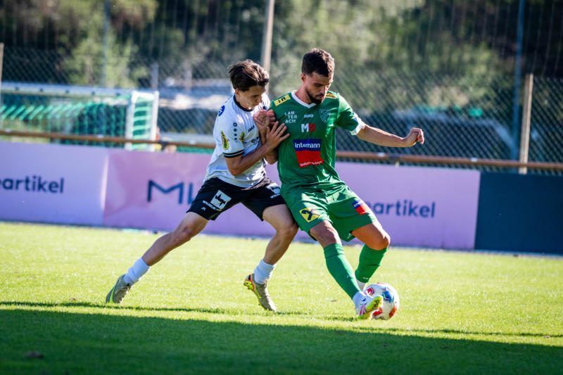 Derbyszenen von Lauterach gegen Altach Juniors. VN-Rhomberg/9