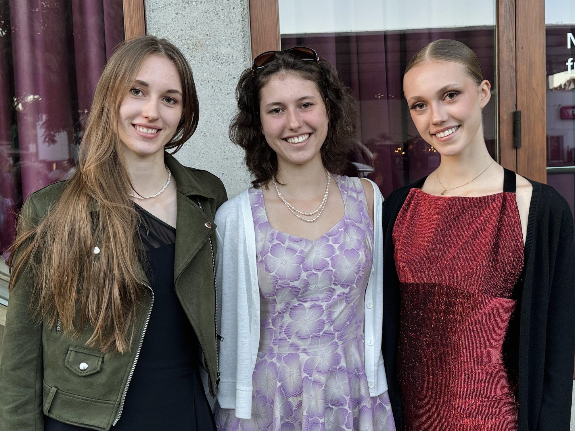 Tänzerin Lea von Loesch (re.) mit ihren Schwestern Anna und Viola.