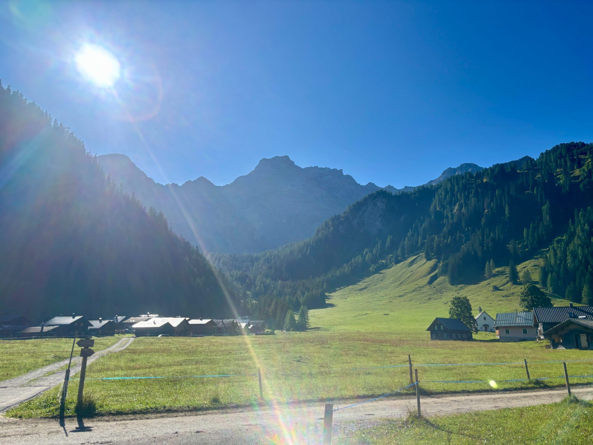 Im Nenzinger Himmel befinden sich über 200 Hütten.