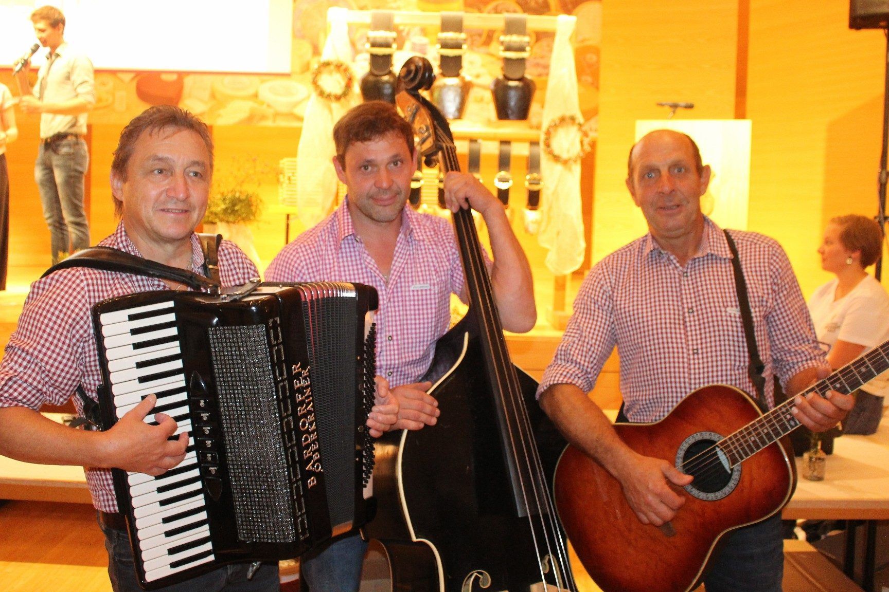 Für älplerische Unterhaltung sorgten - nomen est omen - die Alpen-Rammler aus Fontanella – Werner Konzett (Akkordeon), Hannes Wilhelm (Bass) und Mario Burtscher (Gitarre).