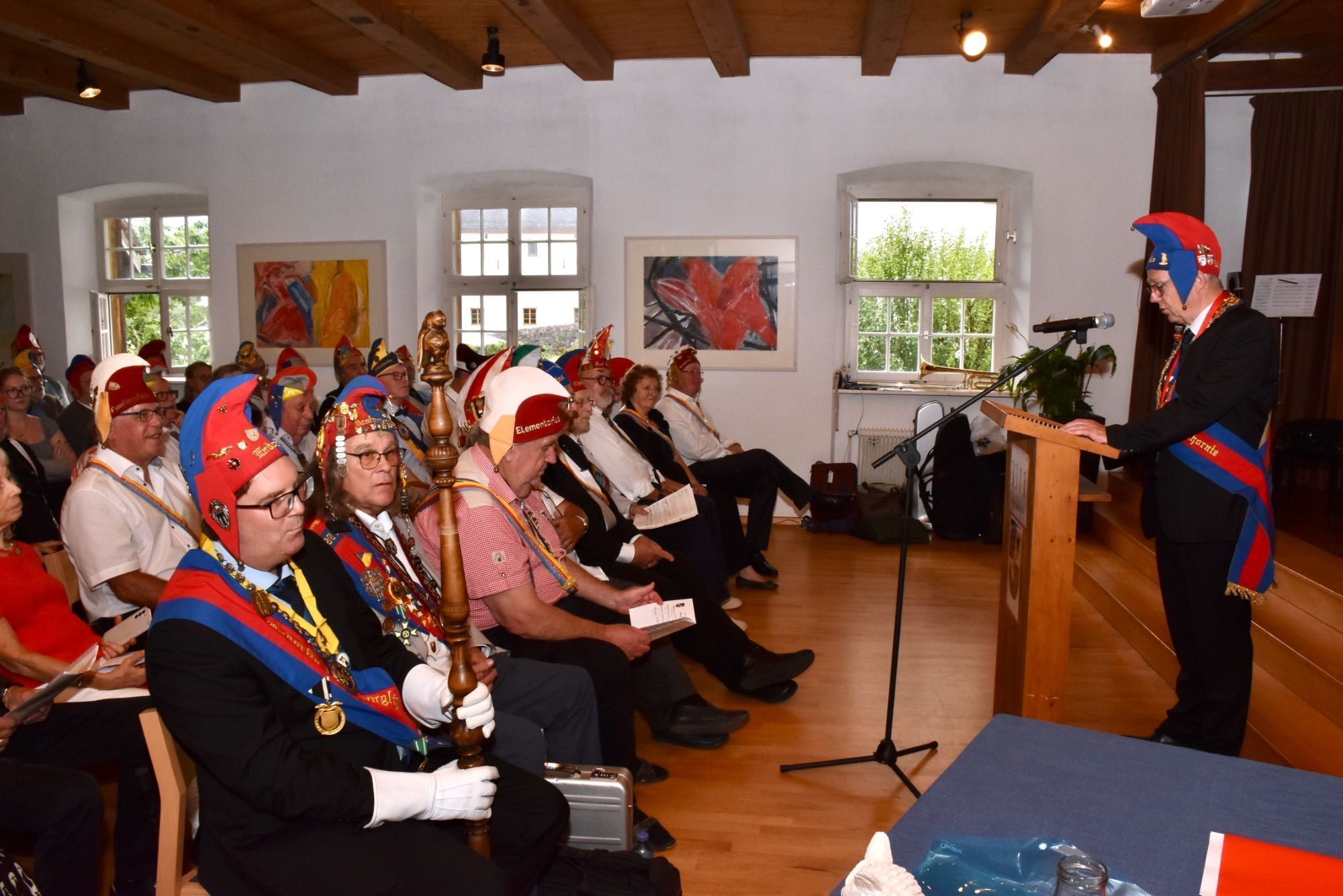 Musici-Sippung der Schlaraffia Veltcuria im Wyberhus der Propstei St. Gerold