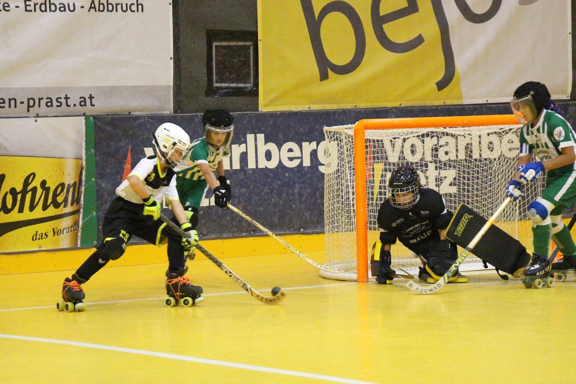 Mit großem Einsatz und viel Leidenschaft kämpften die jungen Spieler um jeden Ball.