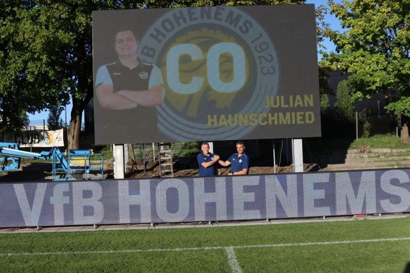 Neue Videowall im Stadion Herrenried. VN-TK/11, Rest Privat/16