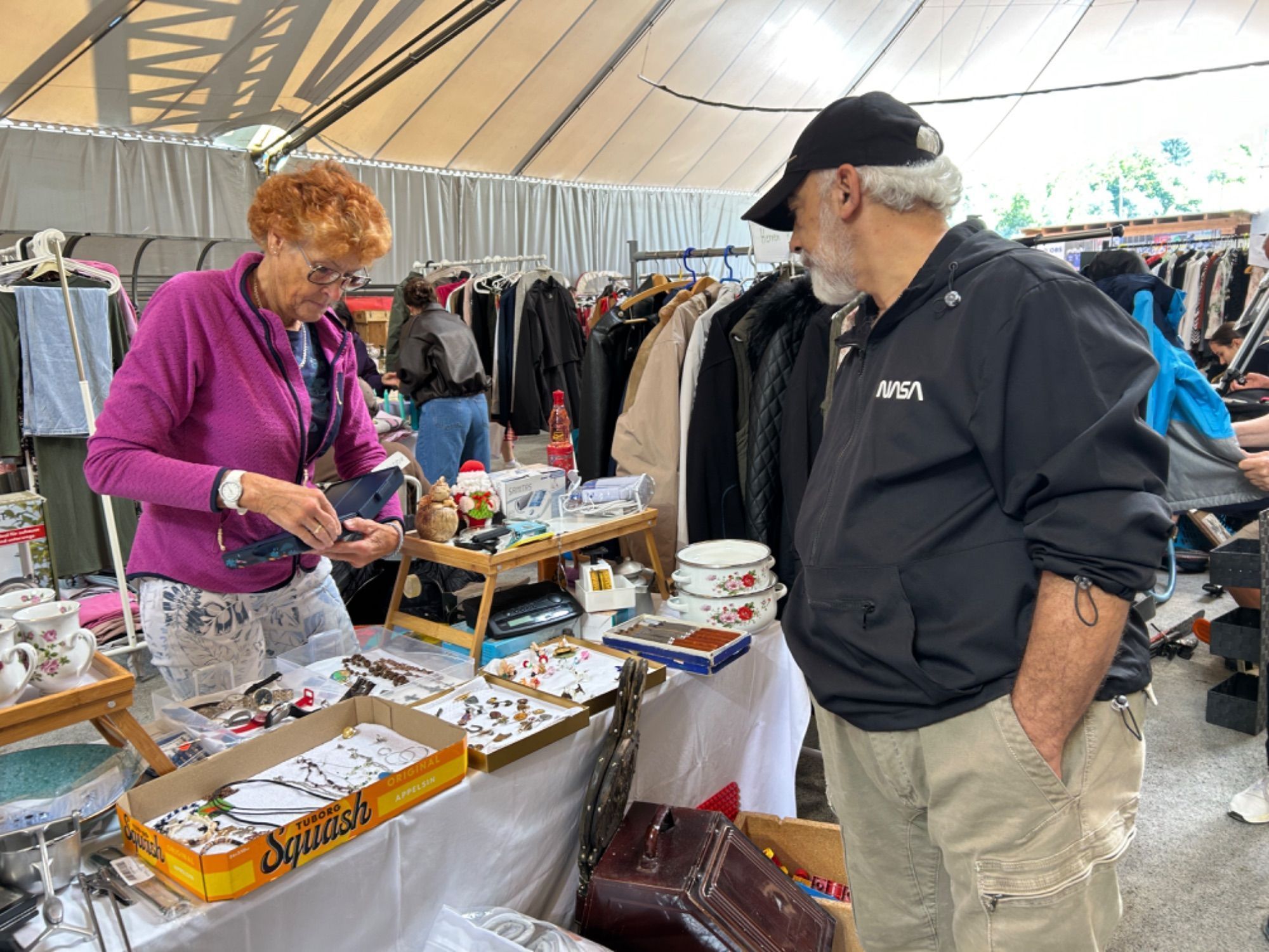 Impressionen vom Flohmarkt im Aktivpark