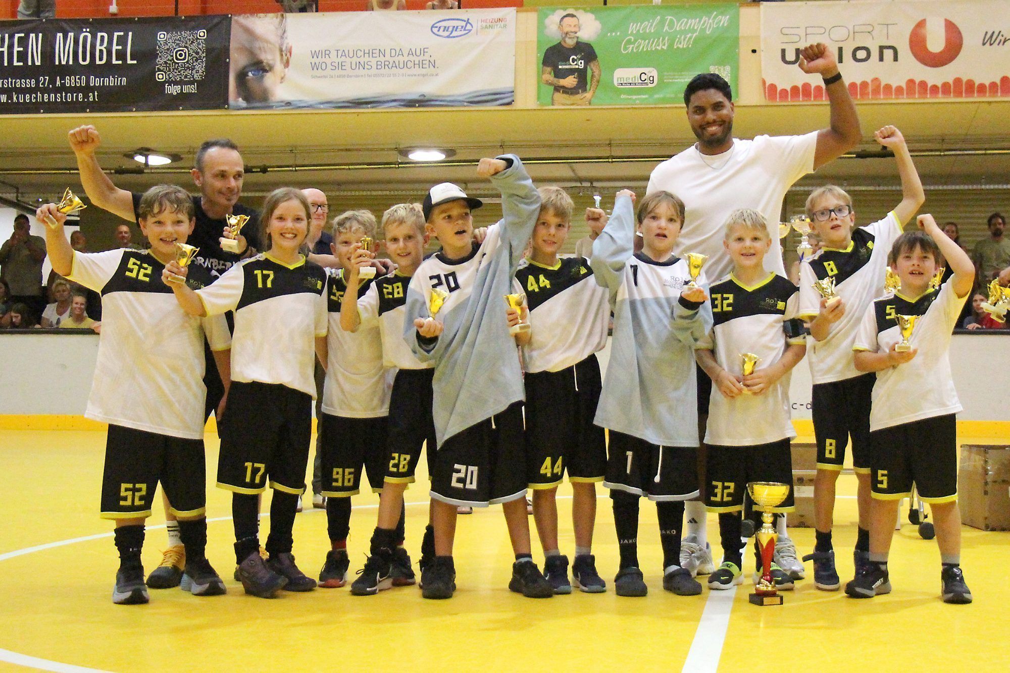 Weitere Impressionen vom internationalen Jugendturnier des RHC Dornbirn. 