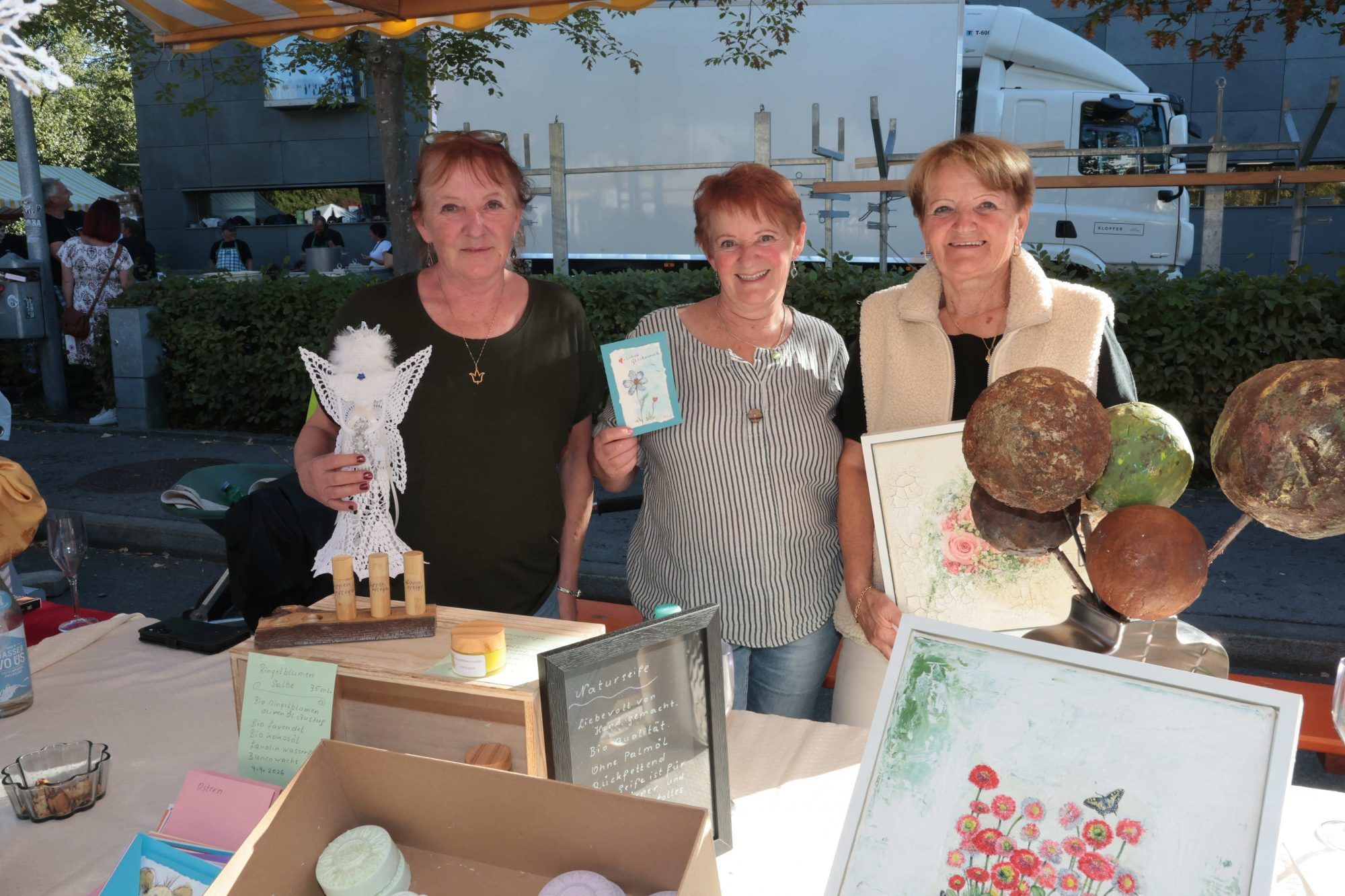 Die drei Schwestern Monika Batzler, Inge Perle und Helga Frauwallner an ihrem 