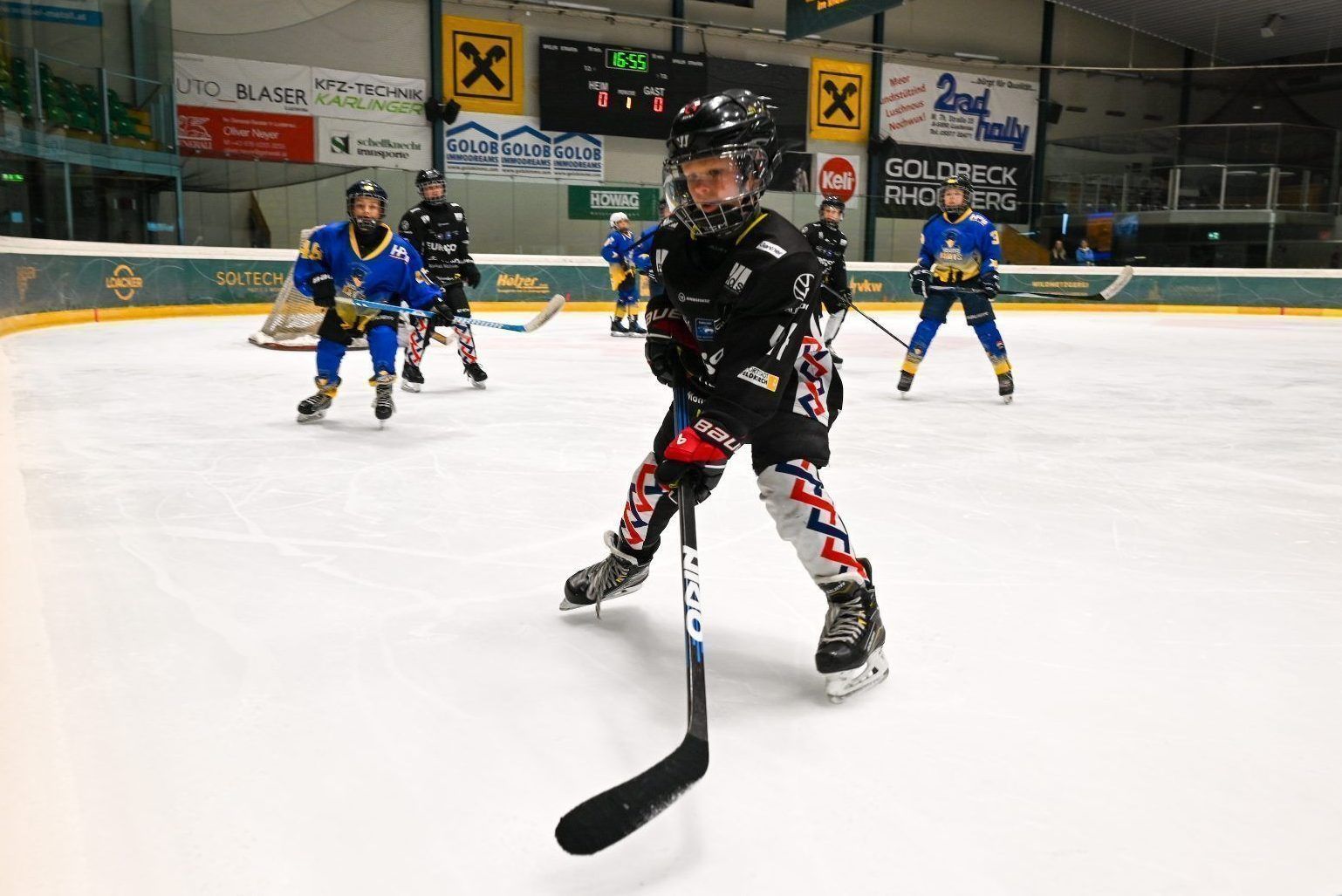 Auf der Jagd nach dem Puck ging es schnell her.
