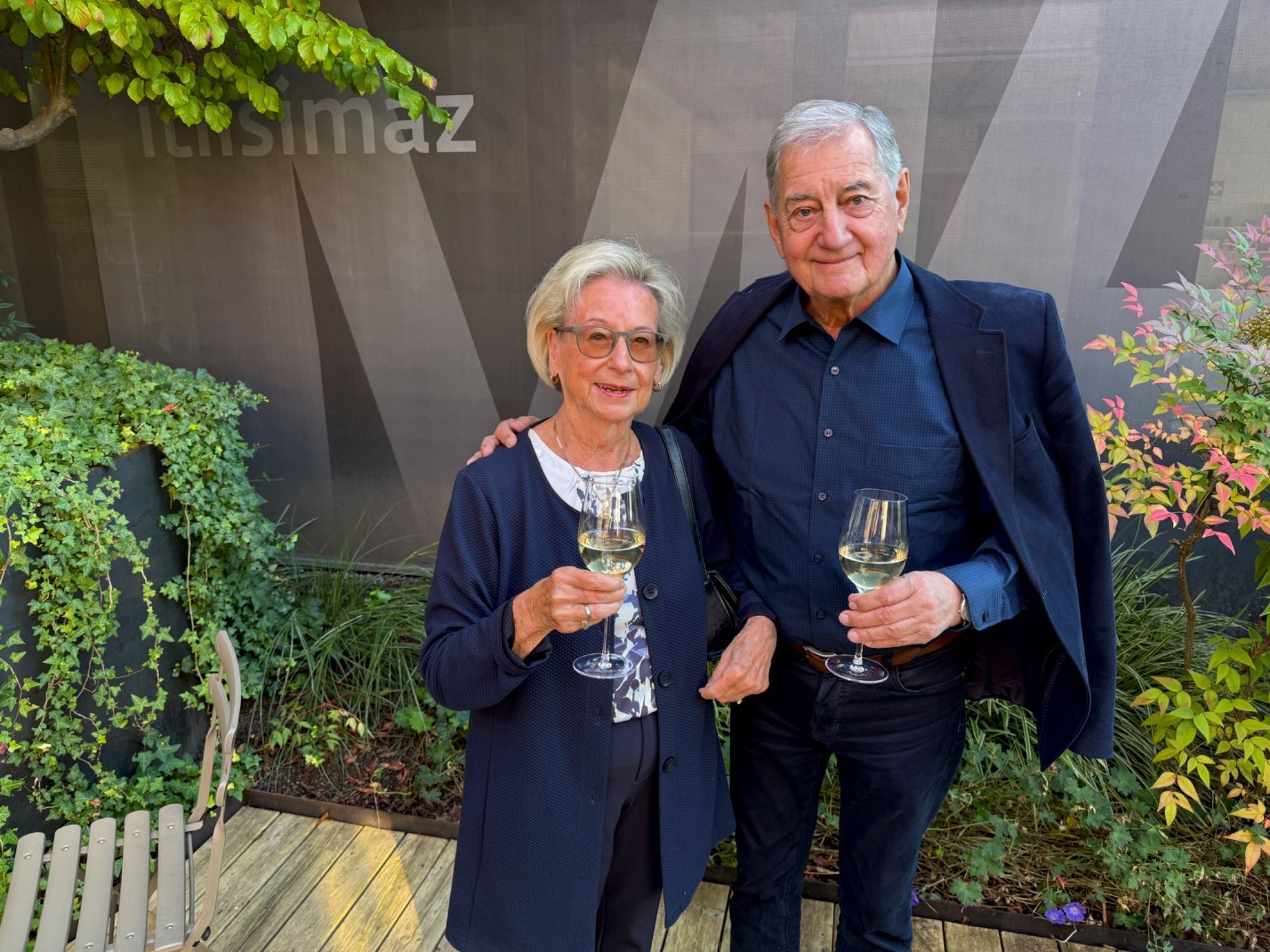 Margit und Walter Jielg genossen den Apero auf der die Bäumler-Terrasse