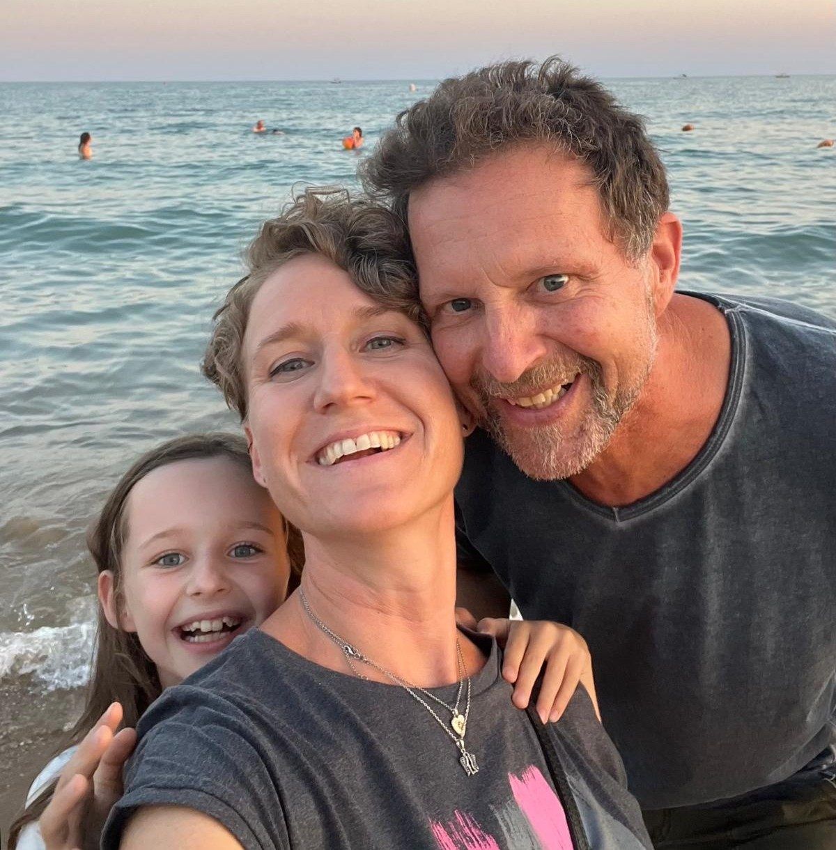 Mit seiner Frau Regina und Tochter Ronja genießt Martin entspannende Momente.