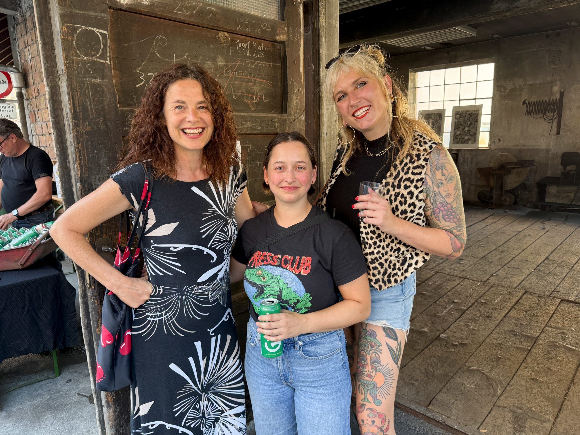 Susanne Bell, Robin Ströhle und Lilli Invernizzi kamen zur Vernissage
