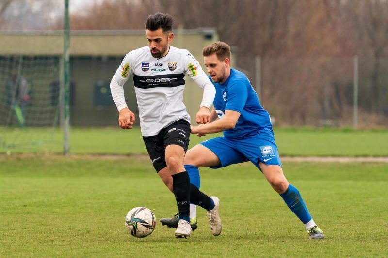 Dolunay Ücüncü geigt in Hohenweiler. VN/3