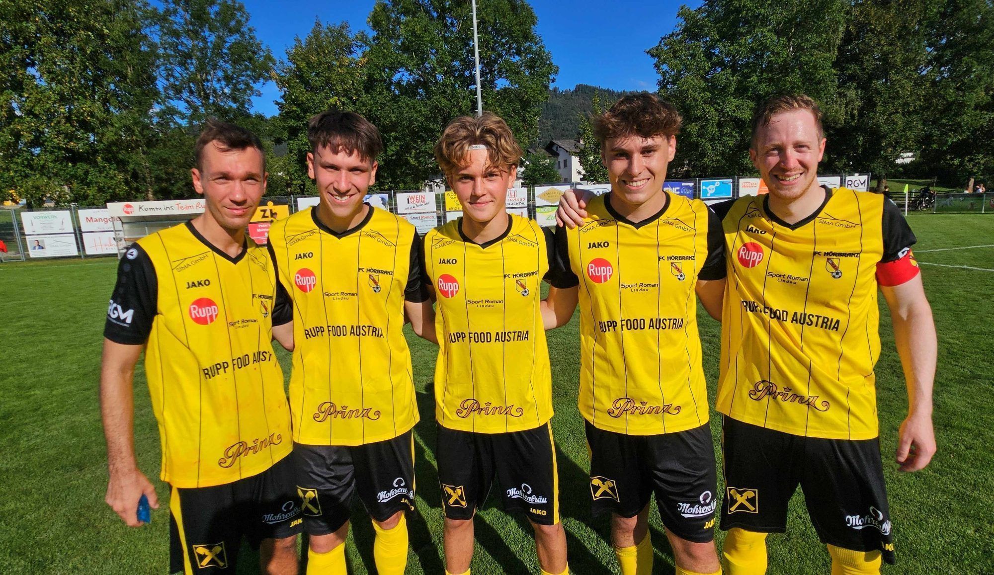 Dominik Lamprecht, Jakob Leite, Theo Loretz, Anton Tschol und Philipp Glanzer vom Rupp FOOD Austria FC Hörbranz.