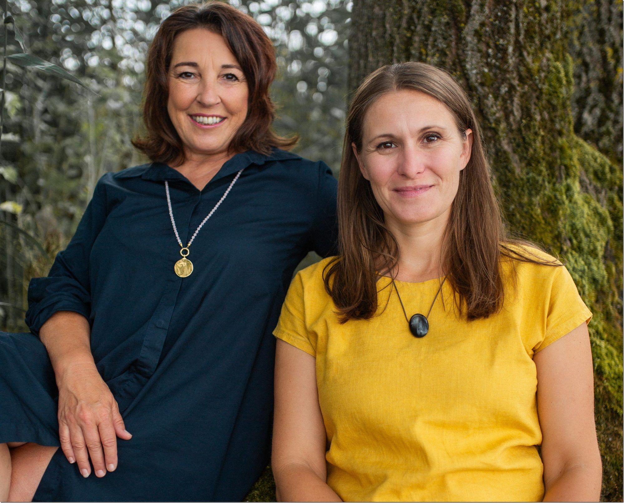 Lilo Amann-Schwarz (l.) und Birgit Häusle geben Kurse für Frauenzentrierte Pädagogik. PRIVAT