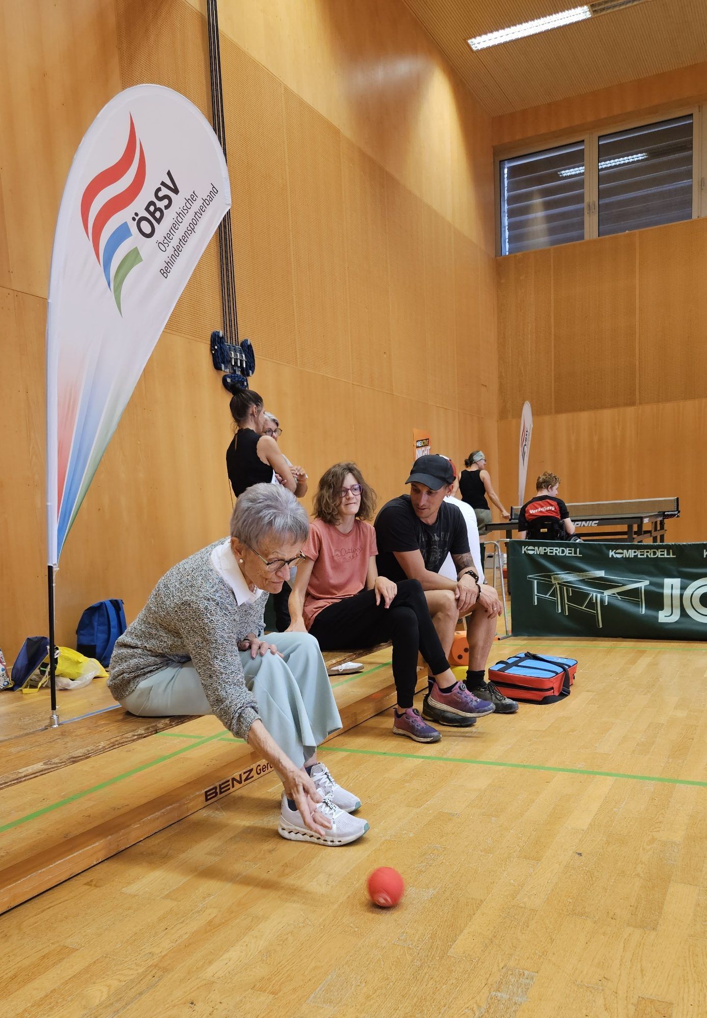 Gemeinsam wurden verschiedene Sportarten ausprobiert und neue Erfahrungen gesammelt.