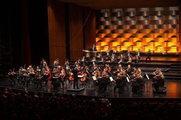 Zwischen großen Sinfonien und neuen Klängen