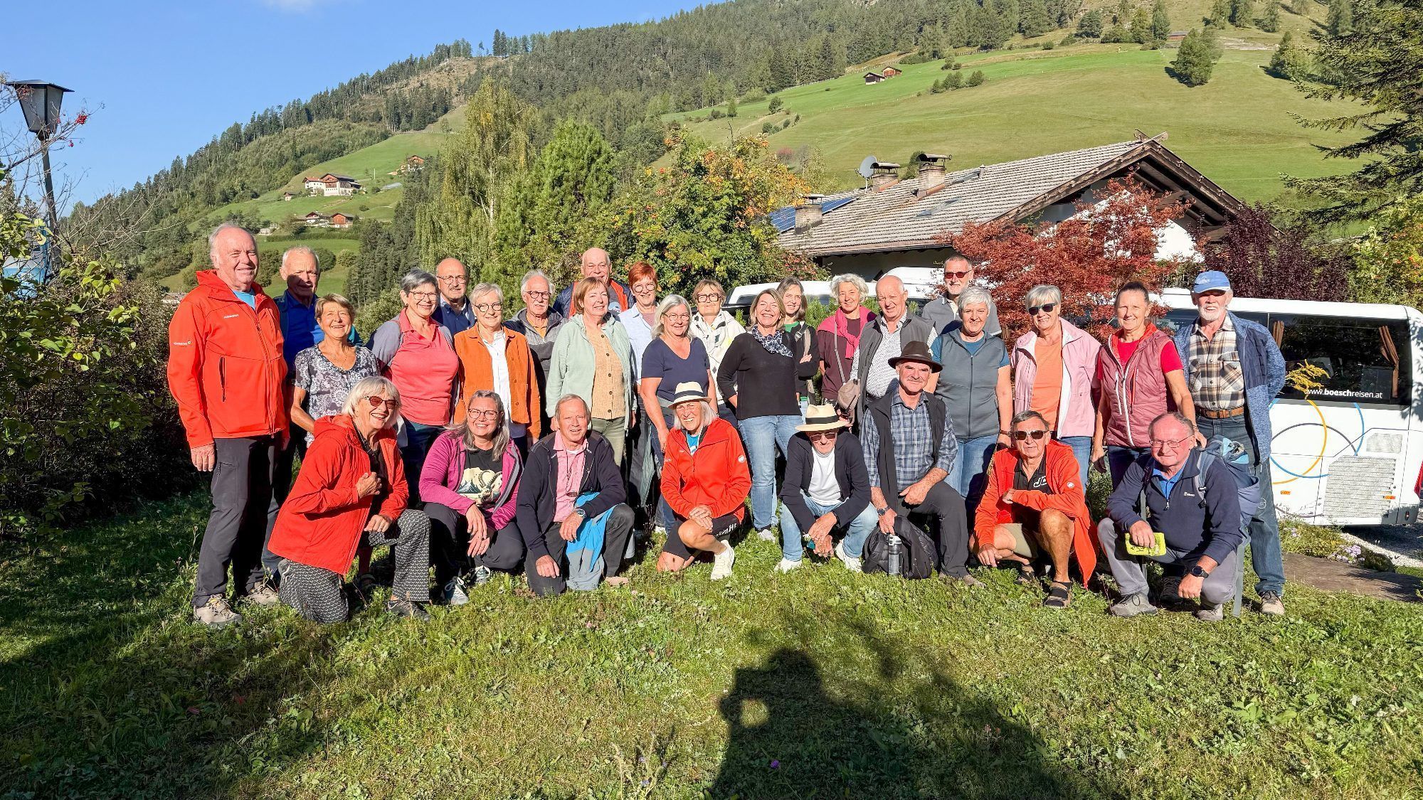 Eine große Gruppe vom Alpenverein Lustenau erkundete vergangene Woche den Rosengarten im Südtirol.