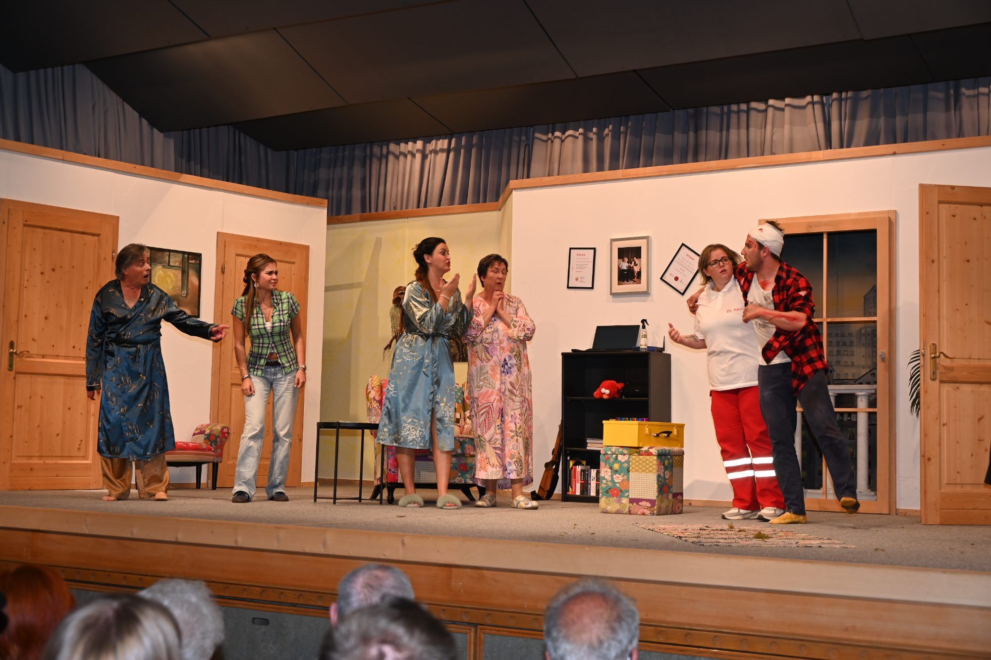 Die Theatergruppe Wald-Dalaas brillierte bei der Premiere im Kristbergsaal.