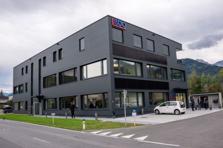 Steuerberatung, Digitalisierung und Wohnungen unter einem Dach