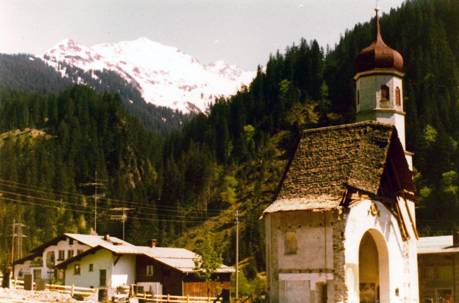 Abbrechen der Vorgängerkirche