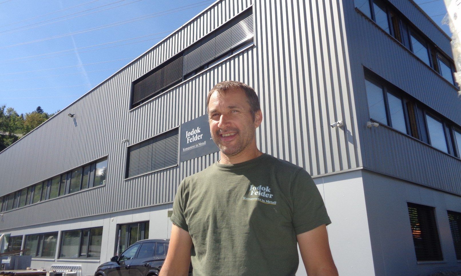 Erst 2023 hat Jodok Felder in einem aufgelassenes Betriebsgebäude in Dornbirn sein Unternehmen gegründet, schon ein Jahr später übersiedelte er in den Gewerbepark R 200 in Müselbach, der inzwischen schon wieder zu klein geworden ist.
