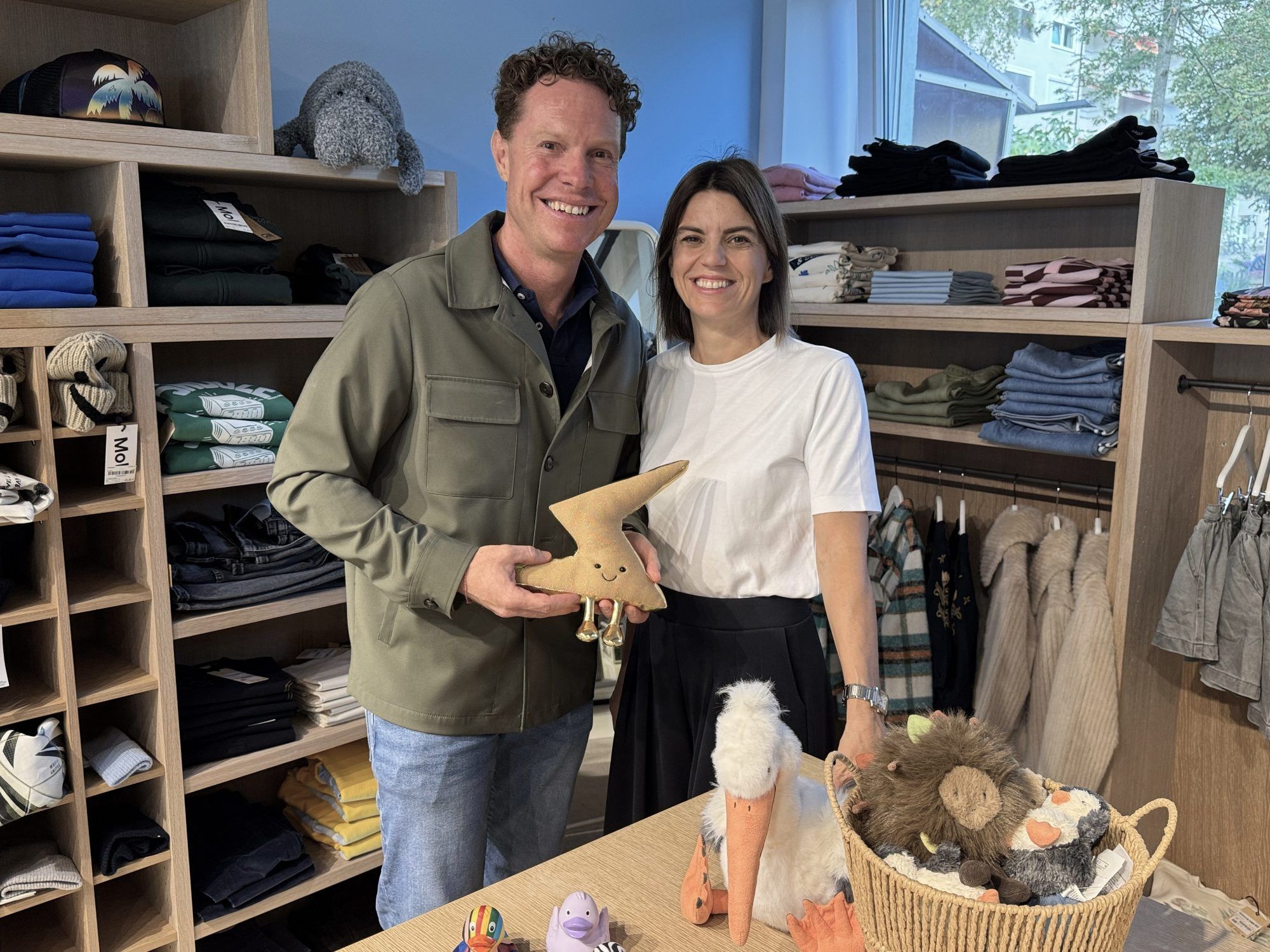 Stephan Traxl (Hotel Maiensee) mit Caroline Sagmeister.