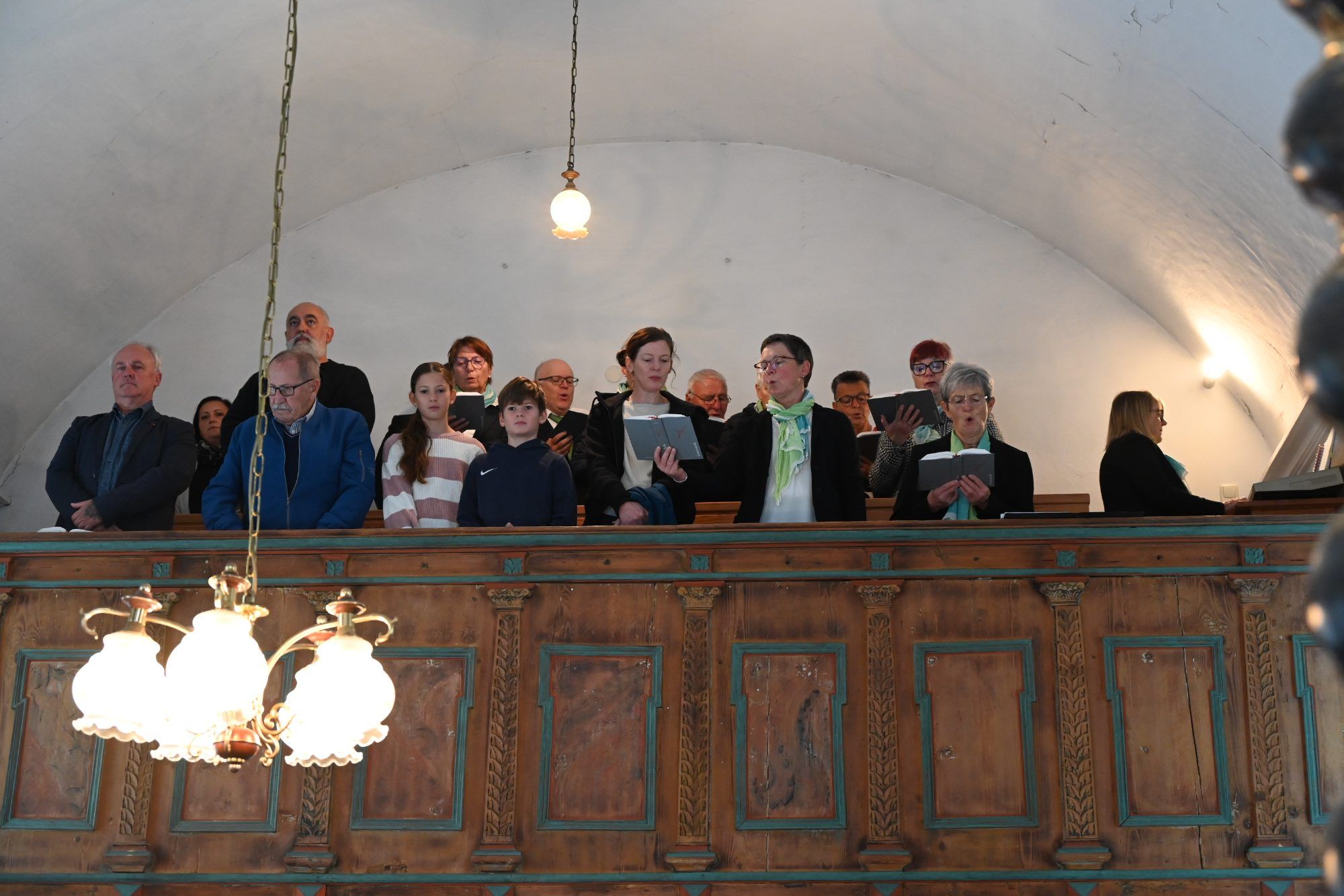 Der Kirchenchor Dalaas umrahmte den Gottesdienst in der Hl. Kreuzkirche.
