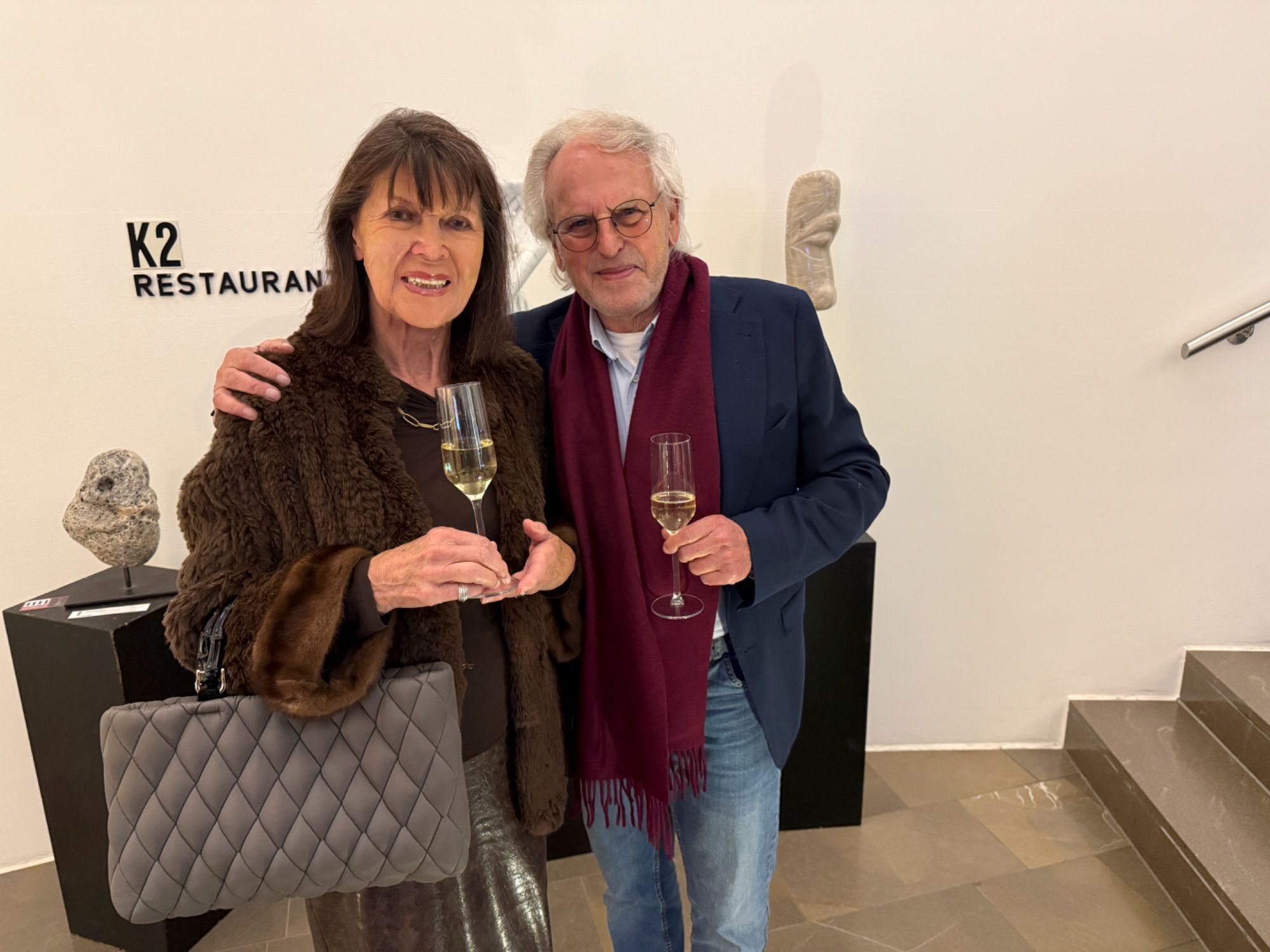 Arnold und Carmen Margot Lins beim Umtrunk